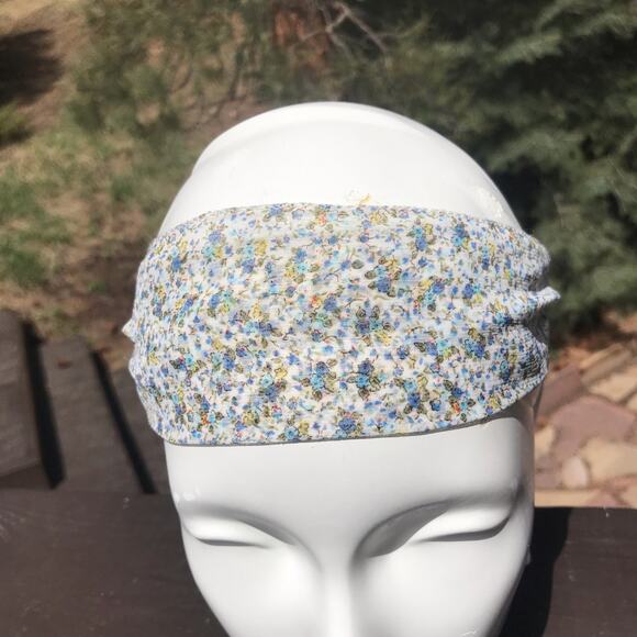 Floral Green Fabric Thin Headband - Picture 1 of 4